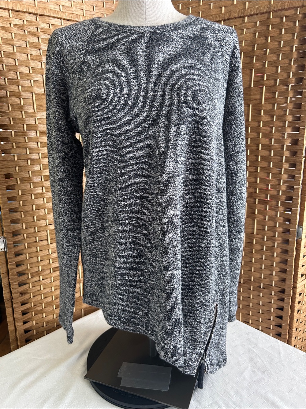 Canyon Guide Outfitters Marled Knit Sweater Top Asymmetrical Zip Hem Navy Medium